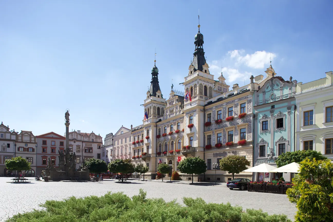 Illustrative municipal buildings visual